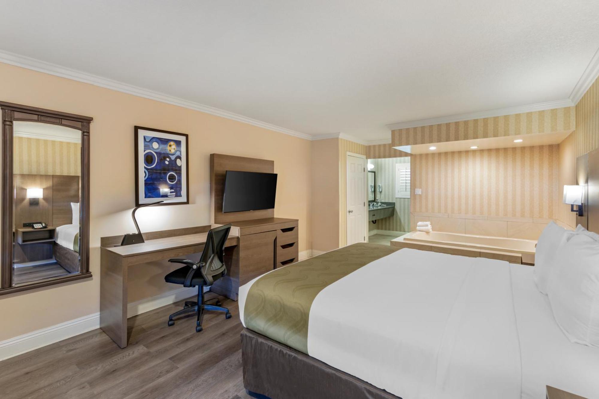 Quality Inn & Suites Anaheim Maingate Экстерьер фото
